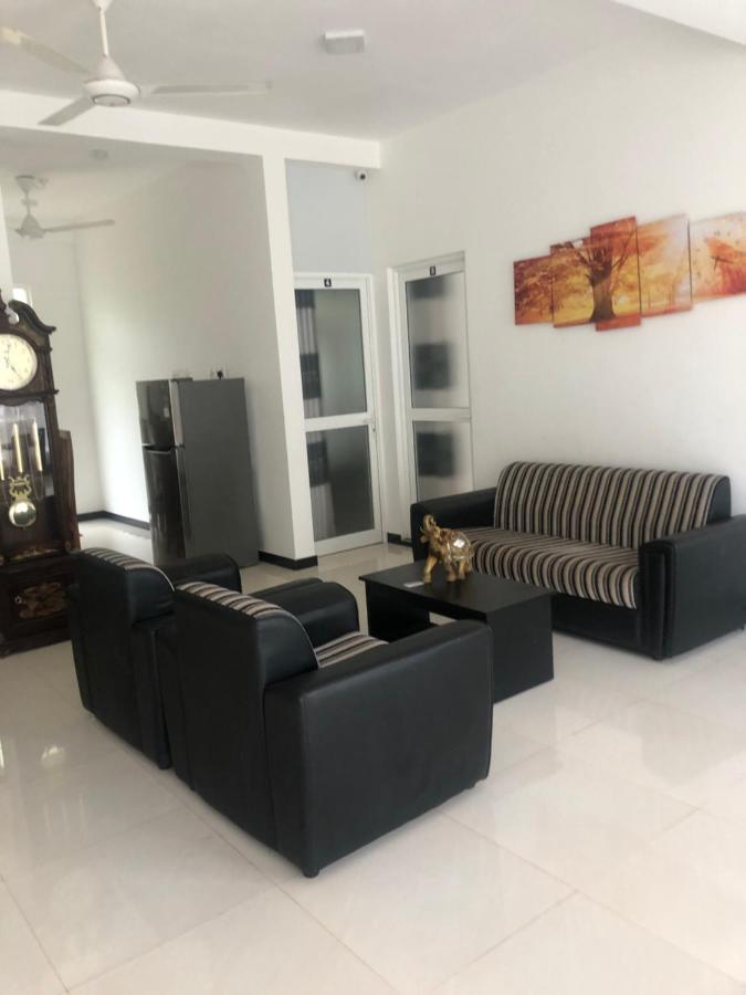 Hiriketiya New Radiant House Hotel Dikwella Kültér fotó