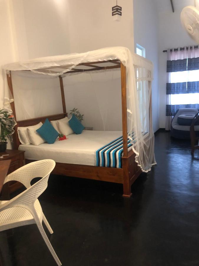 Hiriketiya New Radiant House Hotel Dikwella Kültér fotó