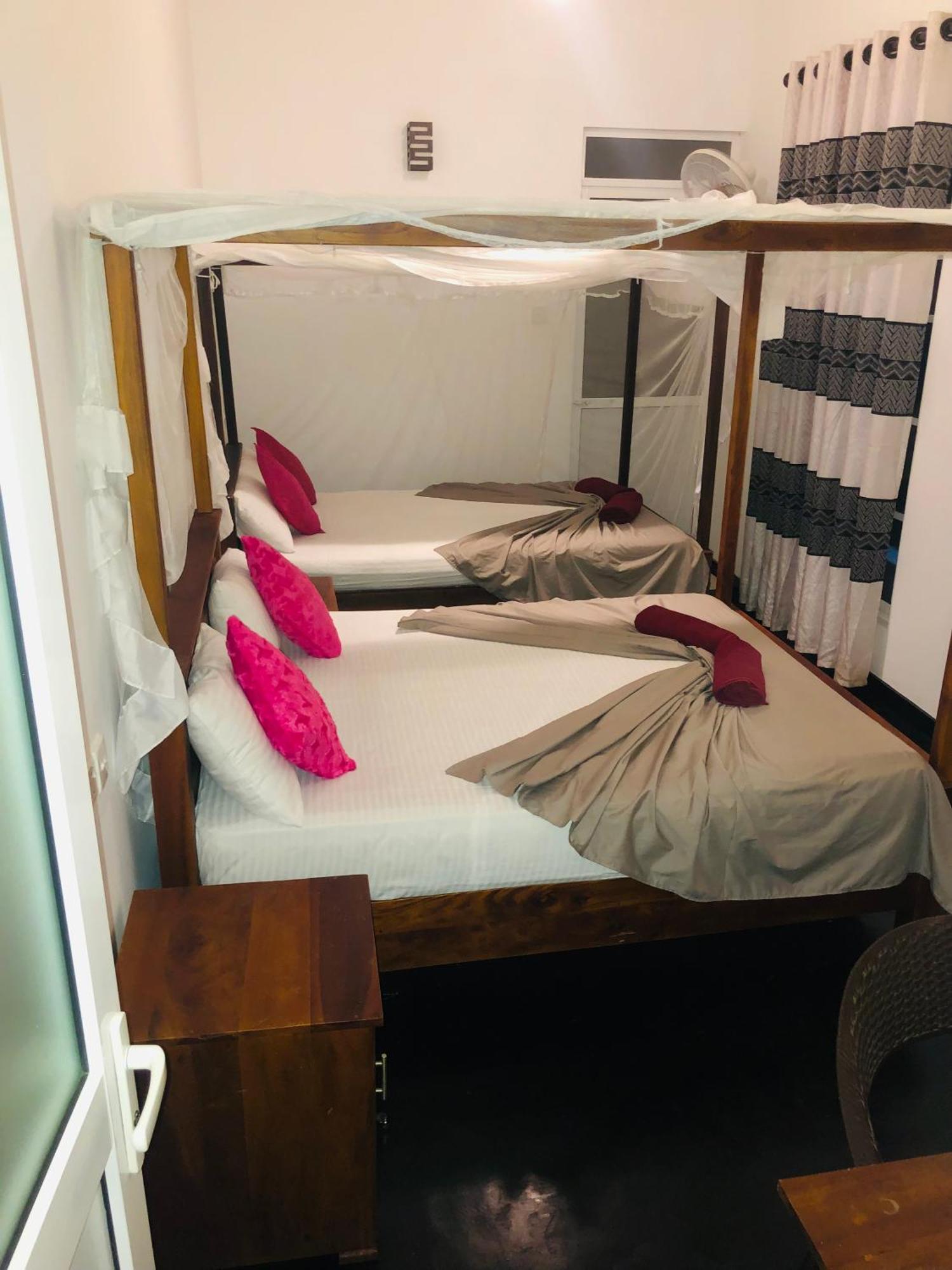 Hiriketiya New Radiant House Hotel Dikwella Kültér fotó