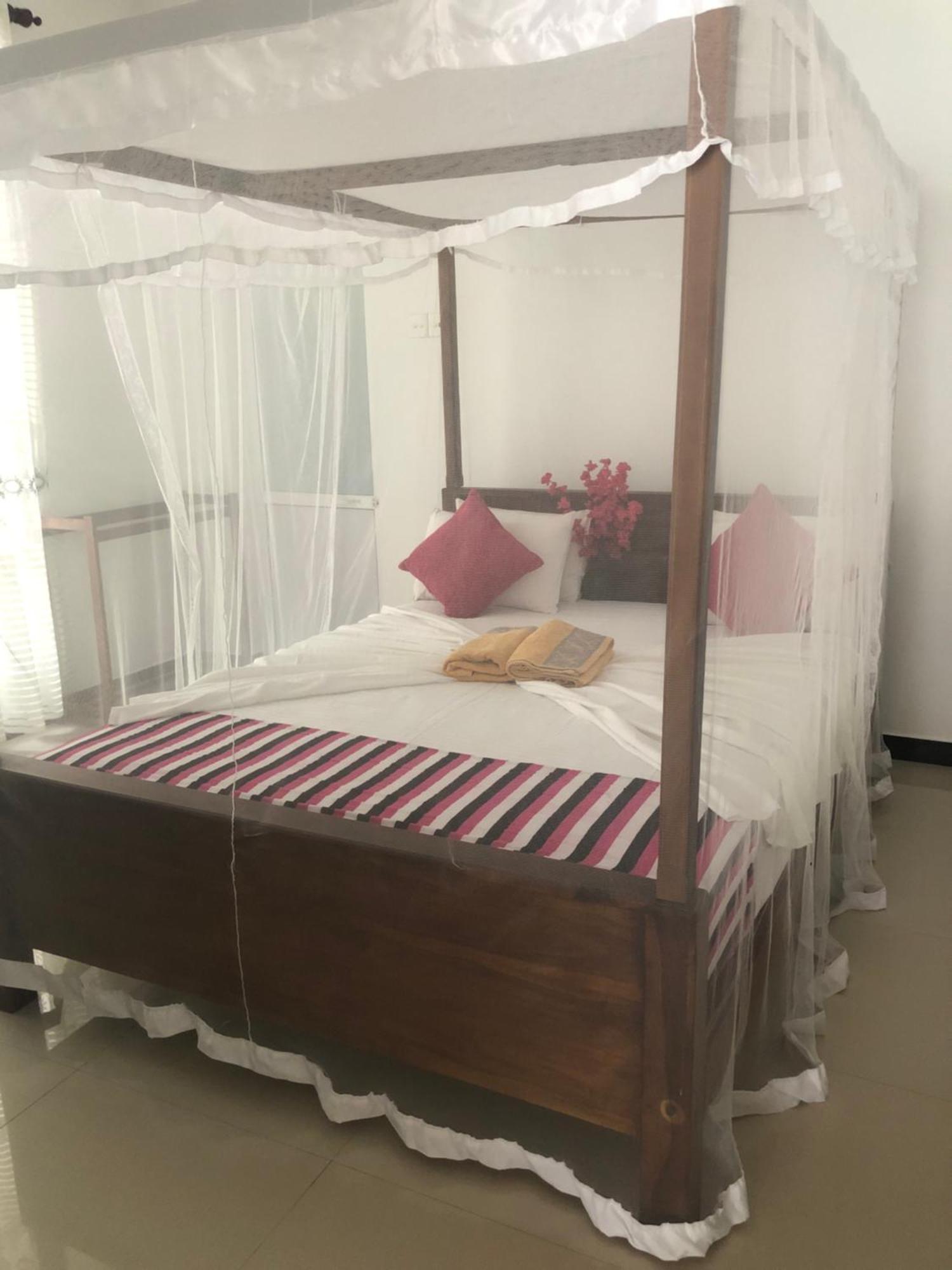 Hiriketiya New Radiant House Hotel Dikwella Kültér fotó